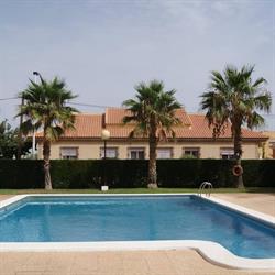 Los Nietos Apartment