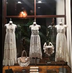 Novedades Lola Souvenir, Lanjarón