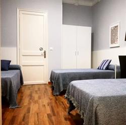 Hostal Lesseps Barcelona