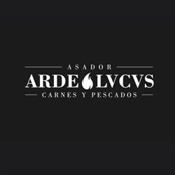 Asador Arde Lvcvs, Oseiro