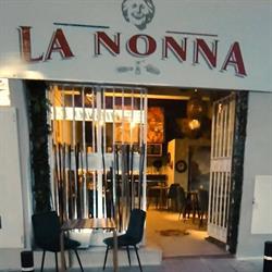 La Nonna, Chío