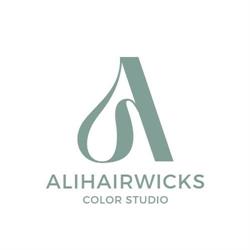 AliHairwicks, Puerto Real