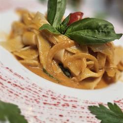 Trattoria Colosseo, Tías