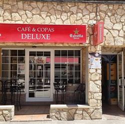Café & Copas Deluxe, Casas Ibañez