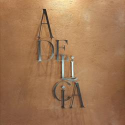 Adelicia, Madrid